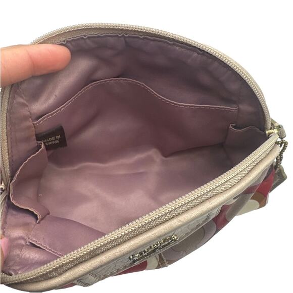 COACH Signature Canvas Make up / Cosmetic Case - Picture 6 of 8